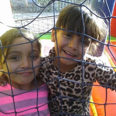 Profile Picture of Lucia Esquivel (@luciaesquivel17) on Twitter