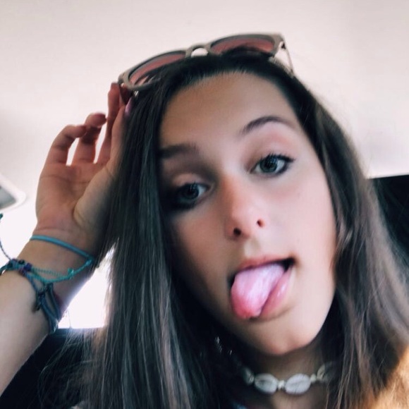 Profile Picture of Allison Jurusik (@alliejurusik) on Poshmark