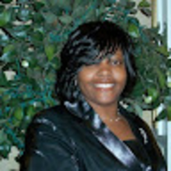 Profile Picture of Lorraine Brown brown (@lbb1942) on Poshmark