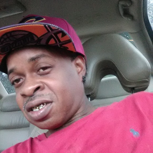 Profile Picture of Ladarrell James (@ladarrell_james) on Poshmark