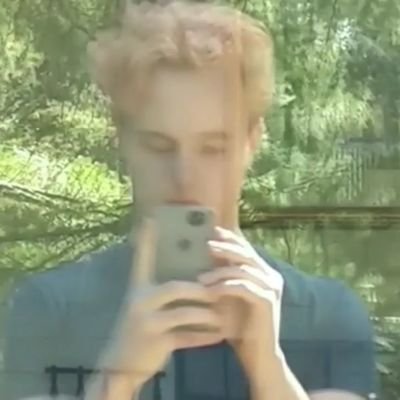 Profile Picture of Tyler Or Nickel (@tylerscottnicke) on Twitter