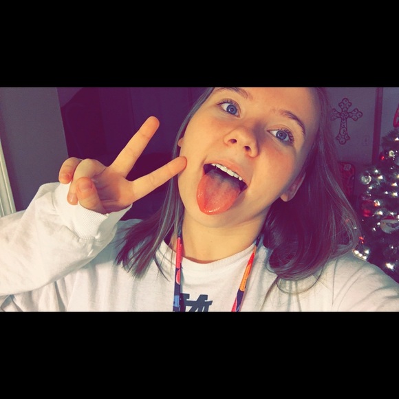 Jordyn Nickelson - Poshmark Profile Picture of Jordyn Nickelson (@jordynickelson) on Poshmark