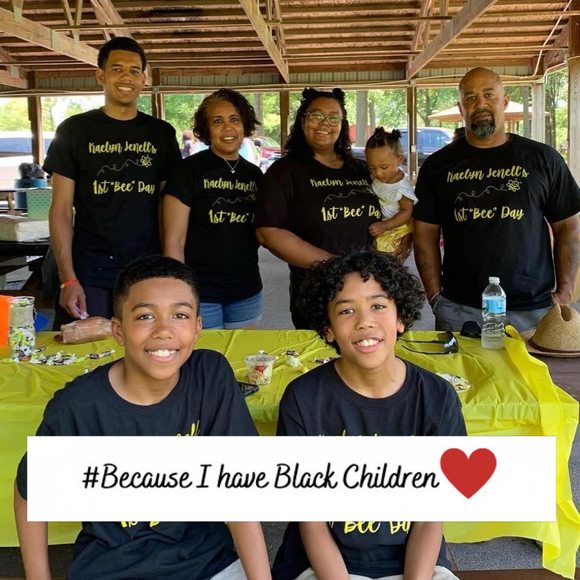 Profile Picture of Kimberly Deboe (@kdeboe25) on Poshmark