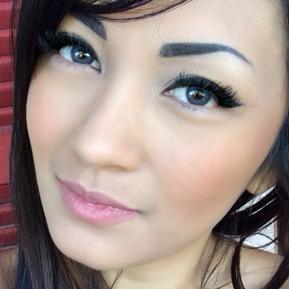 Profile Picture of Nancy Truong (@minhmia) on Poshmark