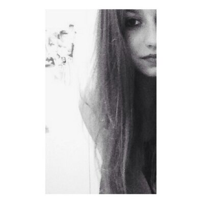 Profile Picture of Julia Diebold (@DieboldJulia) on Twitter