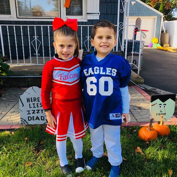 Jo Meigel - Poshmark Profile Picture of Jo Meigel (@jomeigel) on Poshmark