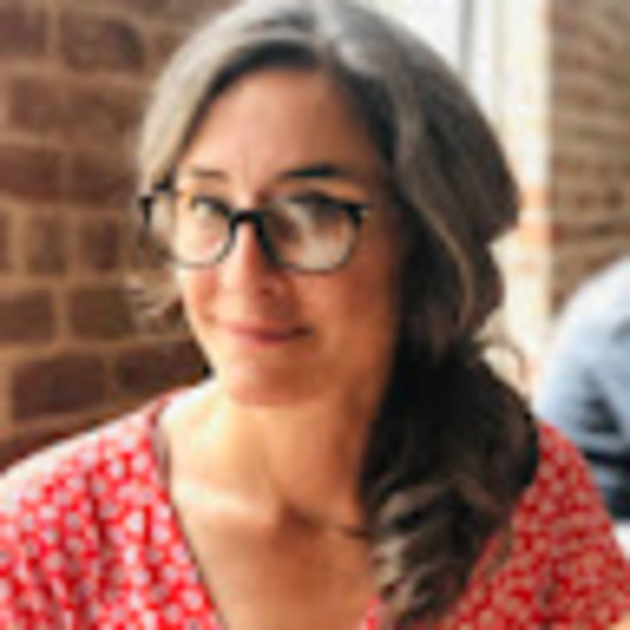 Profile Picture of Lisa Rogozinsky (@lisa_rogozinsky) on Poshmark