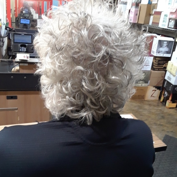 Profile Picture of Diane Crooker (@iamdragonlady) on Poshmark