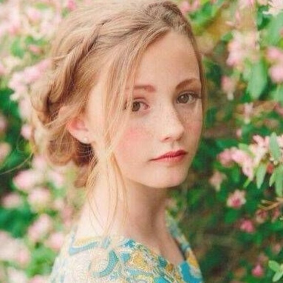 Profile Picture of Sam Matthews| (@xmcke2einley1) on Poshmark