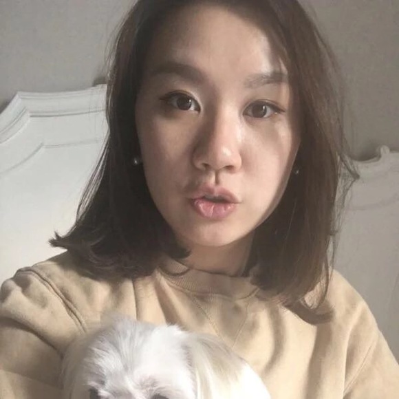 Profile Picture of Nayoung Kim (@ioilover) on Poshmark