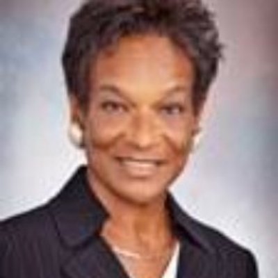 Profile Picture of Joyce McDaniel (@FortMyersHomes) on Twitter