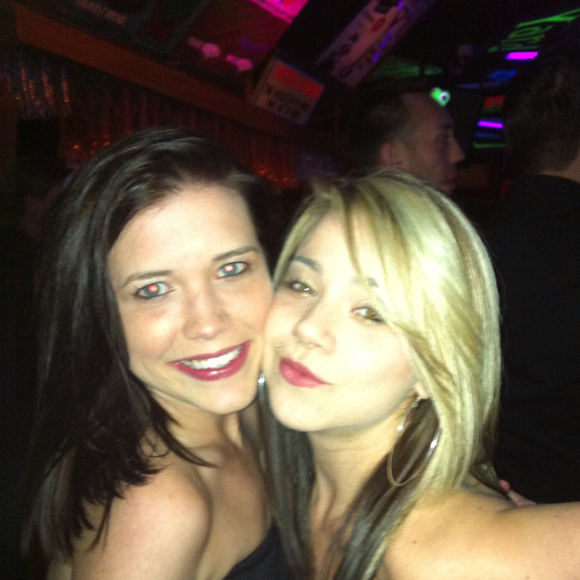 Profile Picture of Lacey Reeves (@loureeves) on Poshmark