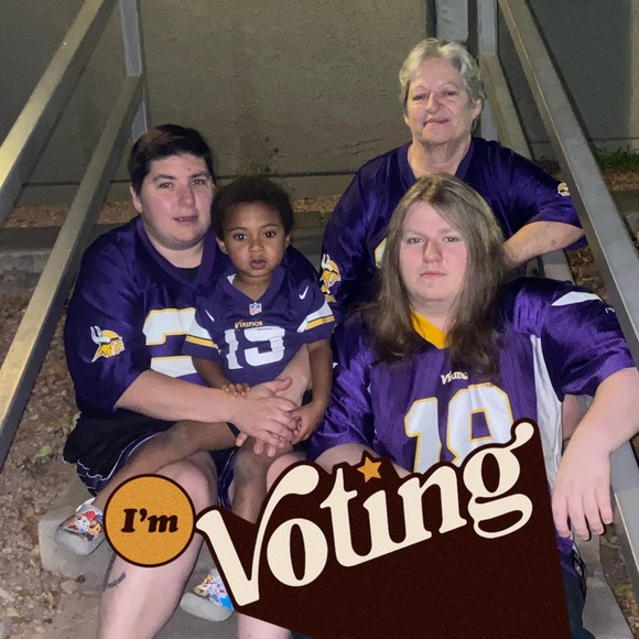 Profile Picture of Debbie Capistrant-danley (@debbiedanley) on Poshmark