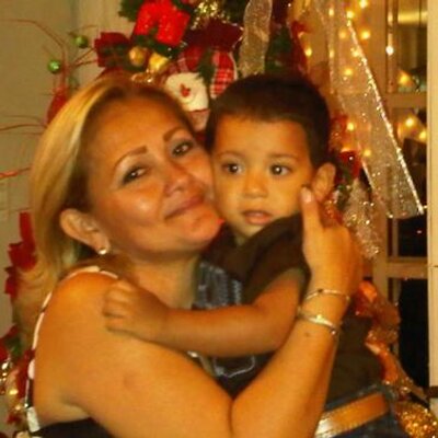 Profile Picture of Luz Camacho (@luzcamacho6) on Twitter