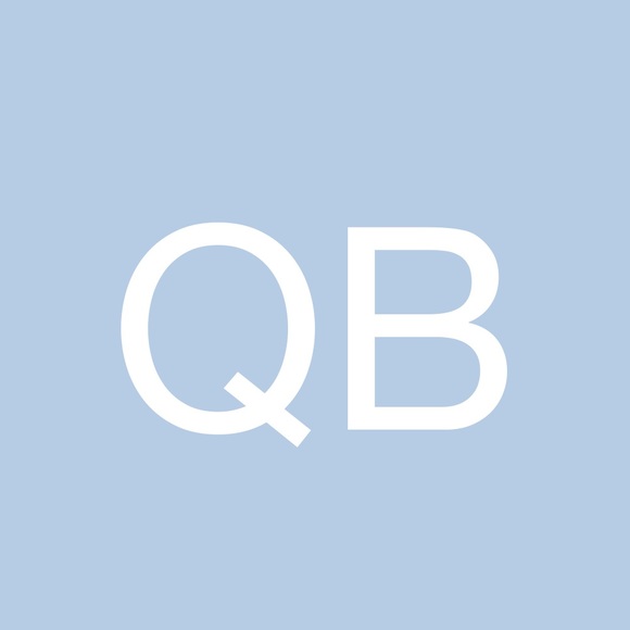 Profile Picture of Quinn Bell (@quinnbell20) on Poshmark