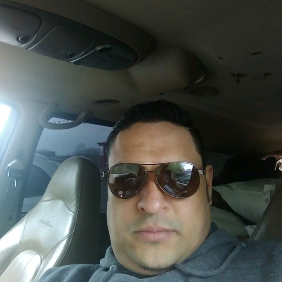 Profile Picture of Javier Peralta (@jperal1122) on Poshmark