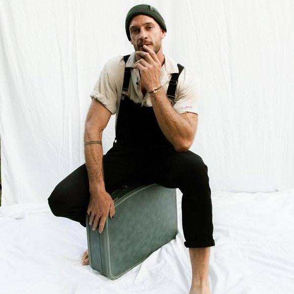 Profile Picture of David Osborne (@davidosborne550) on Poshmark