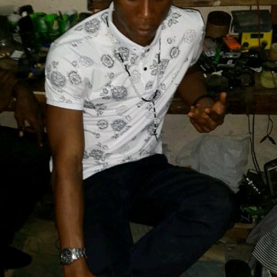 Profile Picture of Richard chisom (@richardchisom8) on Twitter