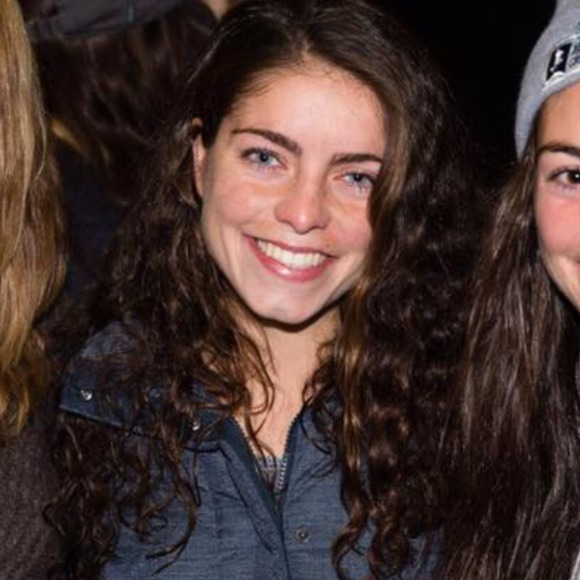 Profile Picture of Bianca Zarrella (@fieldhockeybabe) on Poshmark