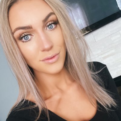 Profile Picture of Brooke Macdonald (@brookemaccc) on Twitter