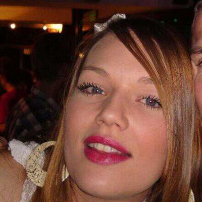 Profile Picture of Laura Crocker (@21Laura21) on Twitter