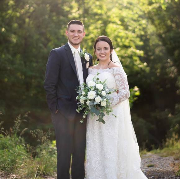 Profile Picture of Haley Wilburn (@wilburnhaley) on Poshmark