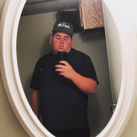 Profile Picture of Joe Mckigney (@jmckigney21) on Poshmark