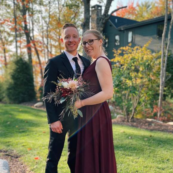 Profile Picture of Meg Bonaiuto (@mbonaiuto) on Poshmark