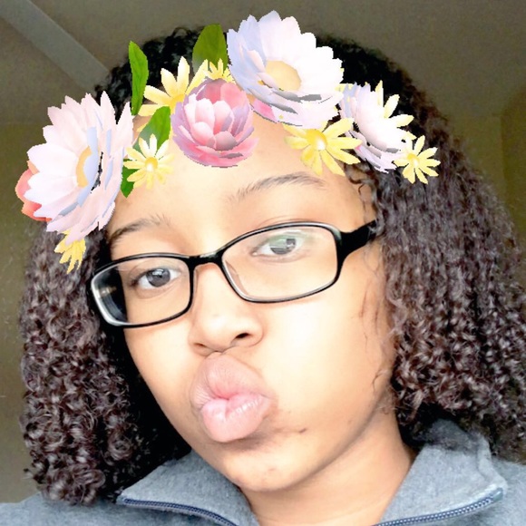 Profile Picture of Alainna Shamell (@alainna42) on Poshmark