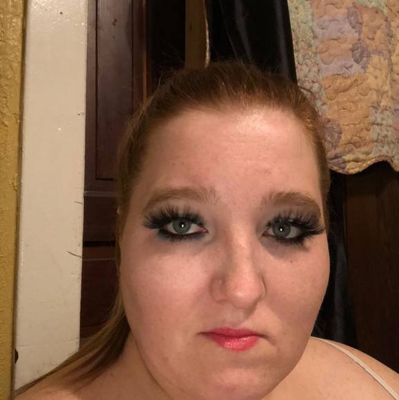 Profile Picture of Jamie lynn Barrette (@jamieb3015) on Poshmark