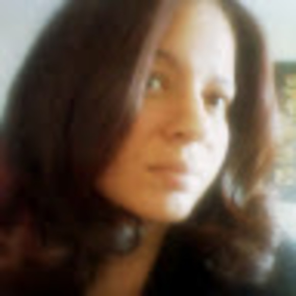 Profile Picture of Iris Michela (@chelas1525) on Poshmark