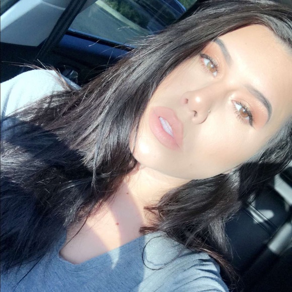 Profile Picture of Frankie Benson (@bensonfrankie5) on Poshmark