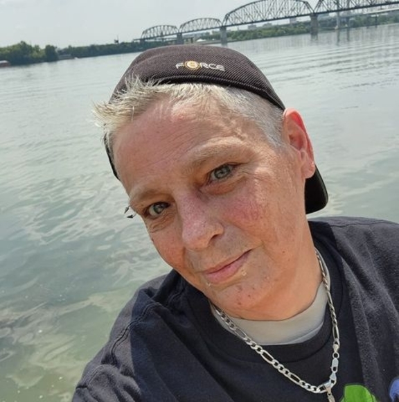 Cheryl Frix - Poshmark Profile Picture of Cheryl Frix (@cherylf6969) on Poshmark