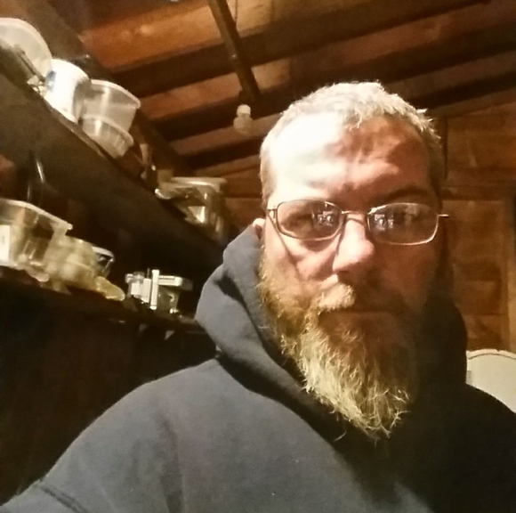 Profile Picture of Thomas Callaghan (@tcally442) on Poshmark