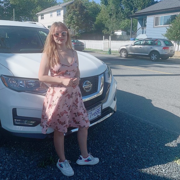 Profile Picture of Joann Mcgeough (@money785) on Poshmark