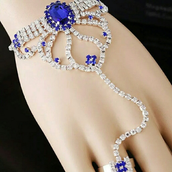 Rose Julien - Poshmark Profile Picture of Rose Julien (@roseph) on Poshmark