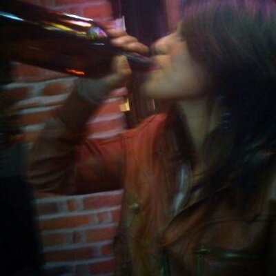 Profile Picture of Amelia Rojas (@ameliarojas2) on Twitter