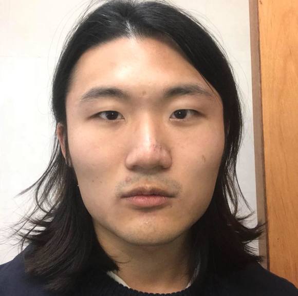 Profile Picture of Oliver Lu (@oliver_lu) on Poshmark