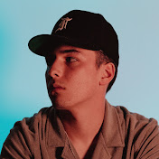 Profile Picture of Ryan Andrew (@RyanAndrewMusic1) on Youtube