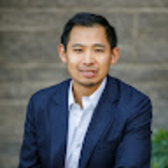 Profile Picture of Tony Chen (@tonywchen) on Poshmark