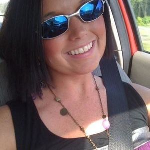 Amanda Seekins - Myspace Profile Picture of Amanda Seekins (@mandychic17_2004) on Myspace