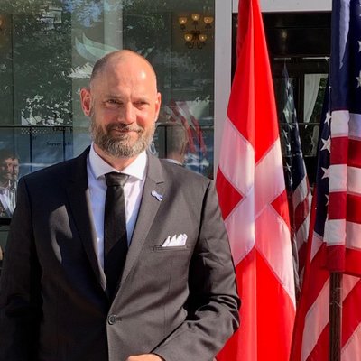 Profile Picture of Michael Molin (@onemindaps) on Twitter