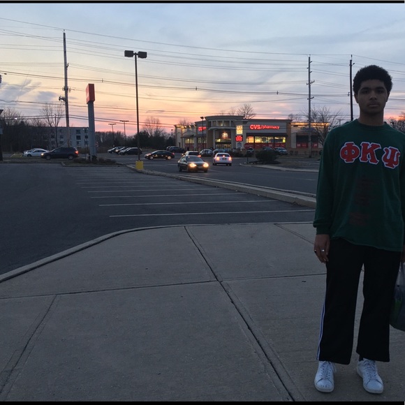 Profile Picture of Curtis Bright (@curtb008) on Poshmark