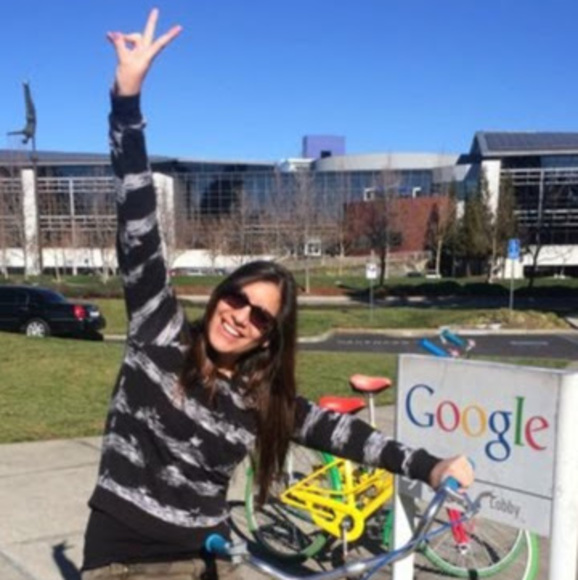 Profile Picture of Cecilia Adrianzén (@ceciliadrianzen) on Poshmark