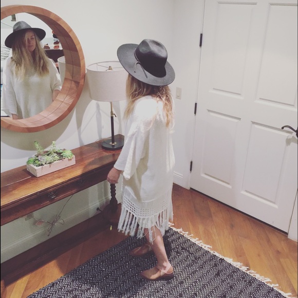 Profile Picture of Chrissy Hansen (@chrissycloset11) on Poshmark