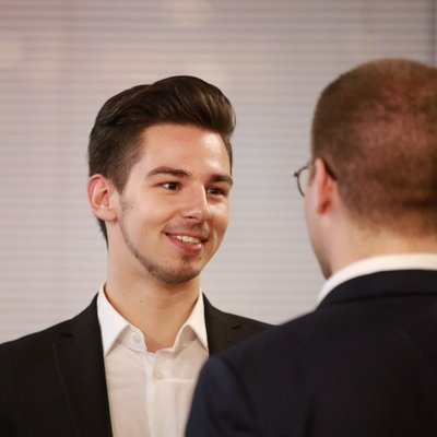 Profile Picture of Matt Maciejewski (@matt_sue_me) on Twitter