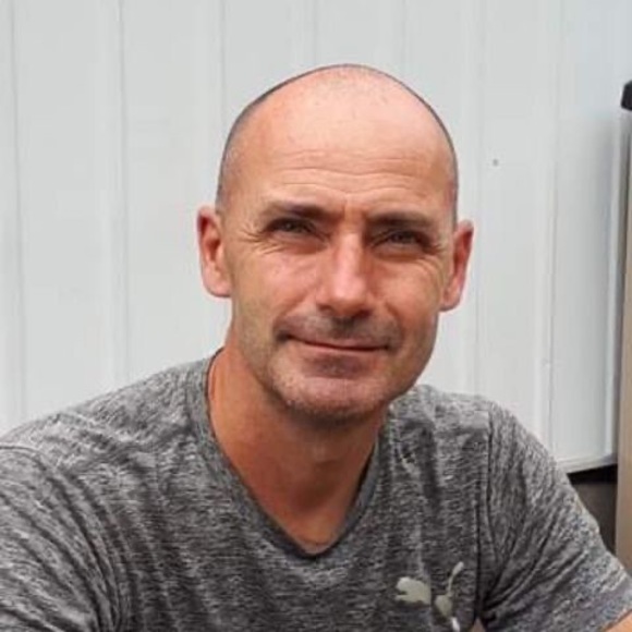 Profile Picture of Foster Martin (@martisa1970) on Poshmark
