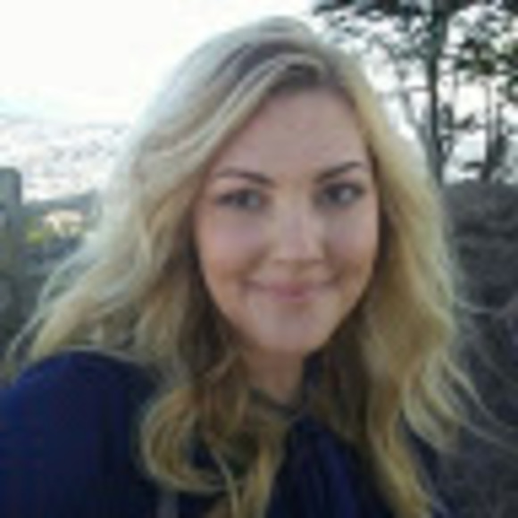 Profile Picture of Catherine Miklos (@cmiklos152) on Poshmark