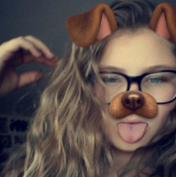Profile Picture of Mikaela Gnagey (@mimifaith0320) on Poshmark