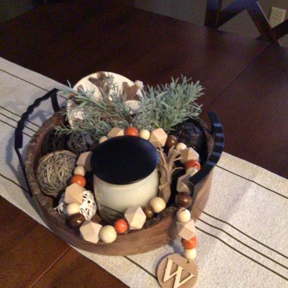 Profile Picture of Sandra Wozniak (@sagawoz) on Poshmark